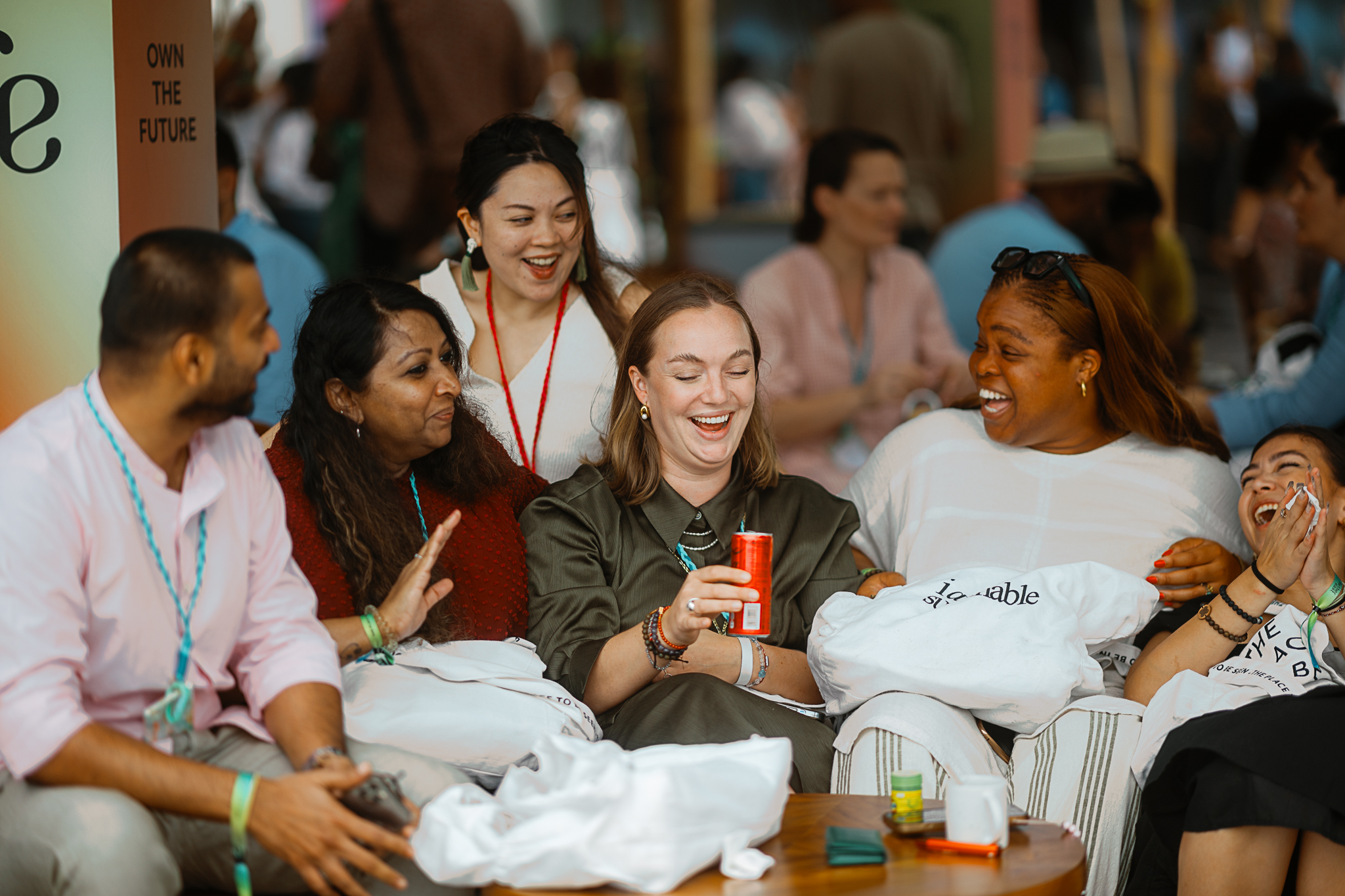 Group photo of buyers and exhibitors smiling